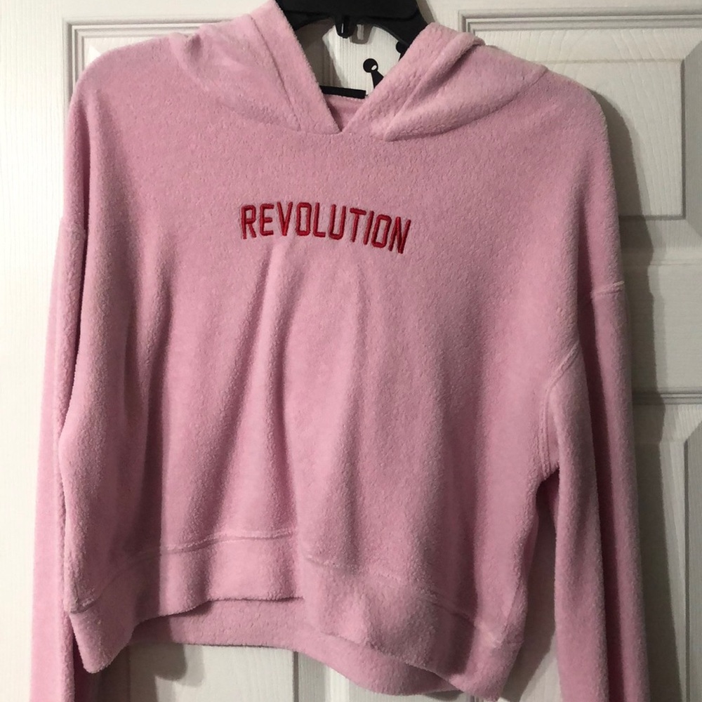 Cropped pink hoodie